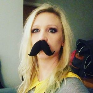 Meet your Posher, Alison